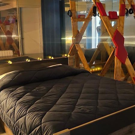 T2 Chambre Miroir Jardin Et Parking Prive Марсель Экстерьер фото